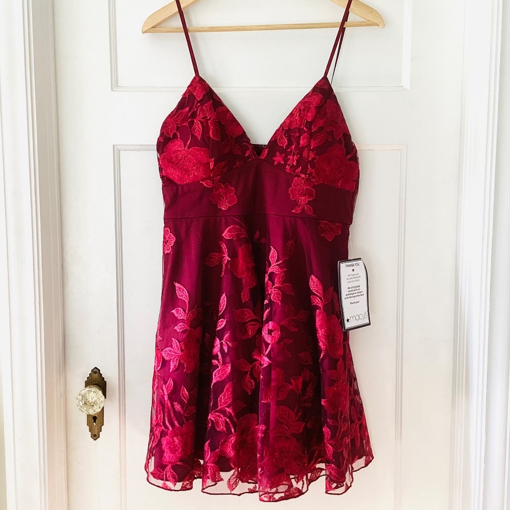 TRIXXI Womens Low Cut Spaghetti Strap V Neck Short Evening Fit+Flare Dress Sz 11 - Picture 16 of 16